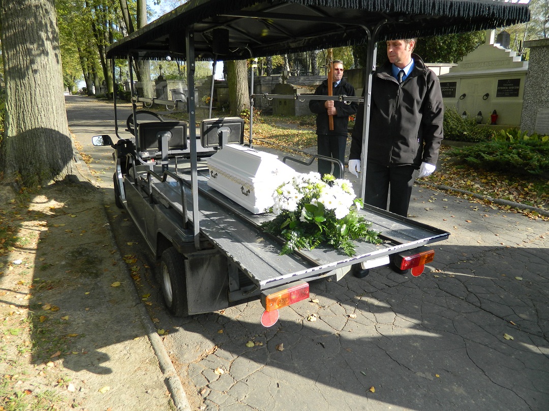 2012_10_15_Pogrzeb dzieci zmarłych przed urodzeniem w Krośnie_5