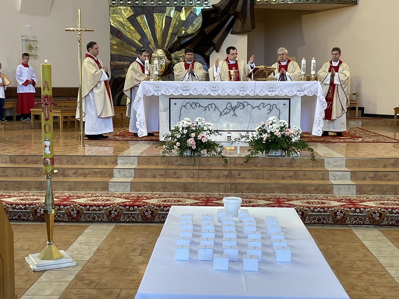 Dwunasty pogrzeb dzieci zmarłych przed urodzeniem w Krośnie - 2021 rok